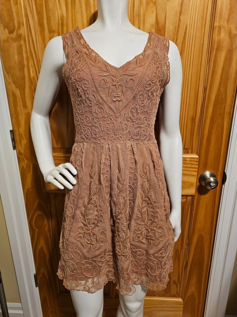 💛 46. Yoana Baraschi Size 4 Lace Dress